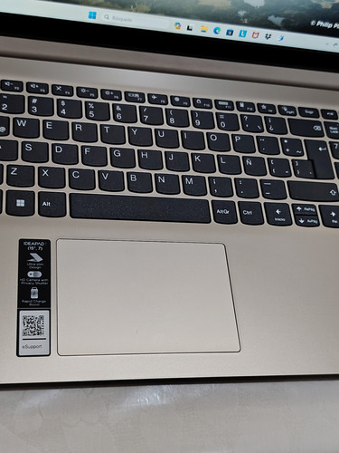 Laptop Lenovo Idea Pad 15 Beige (Usado)