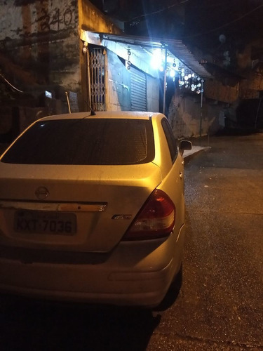 Nissan Tiida Sedan 2011 1.8 Flex 4p