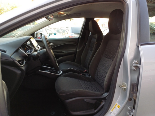 Chevrolet Onix II LT 1.0