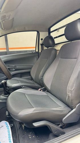 Volkswagen Saveiro 1.6 Robust Cab. Simples Total Flex 2p