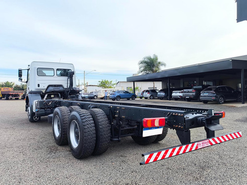 Mercedes-benz Axor 3131 6x4 Traçado Ano 2022 Com Retarder