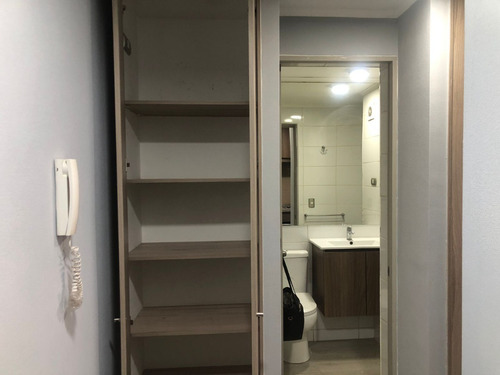 Práctico Departamento Estudio, Como Nuevo. Metro Cumming.