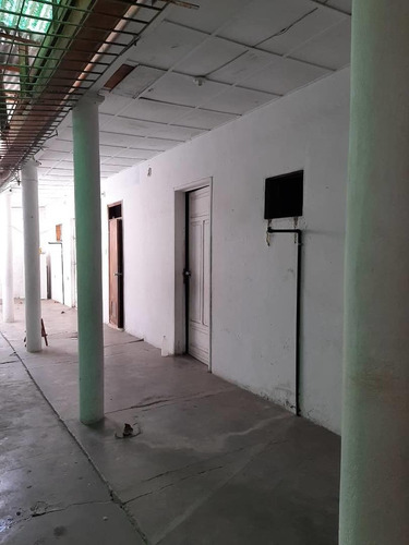 Imagen 4 de 10 de Vende Galpón Con Casa Incluida De 280m² 3hab A Pocos Metros Del Mercado Municipal De Puerto La Cruz