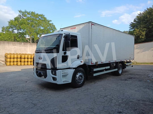 Imagem 3 de 15 de Ford Cargo 1719 4x2 Ano 2015 Com Bau 7m