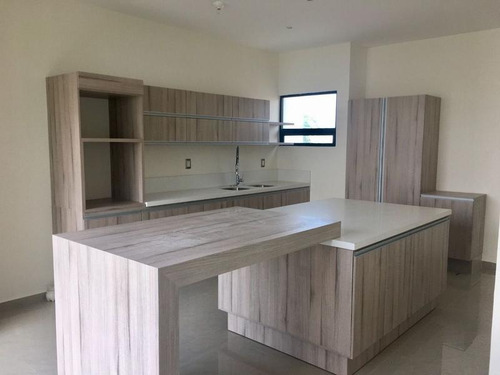 Imagen 11 de 30 de Hermosa Residencia De Lujo Con Grandes Espacios Vista Al Mar Y Gran Jardín !