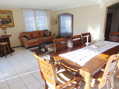 Vendo Casa 295 M2 Construidos, 5 Habitaciones, Quilpue