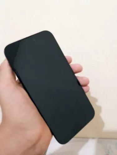 iPhone 15 Plus (128 Gb) - Negro (Usado)