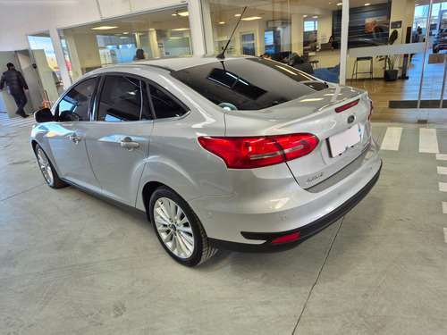 Ford Focus III 2.0 Sedan Titanium At6