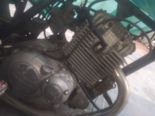 Suzuki Yes 2005