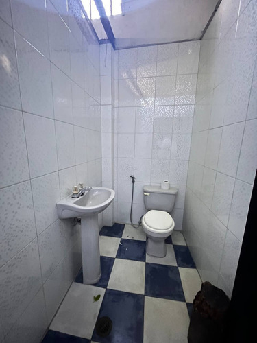 Imagen 16 de 17 de Venta. Local Comercial. San Cristóbal
