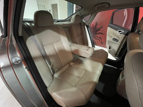 Imagen 11 de 15 de Nissan Sentra Exclusive 2017