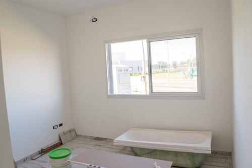 Imagen 3 de 8 de Casa - La Pista