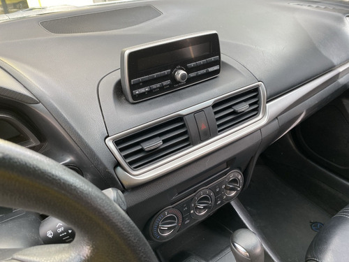 Imagen 14 de 17 de Mazda 3 Prime 2.0