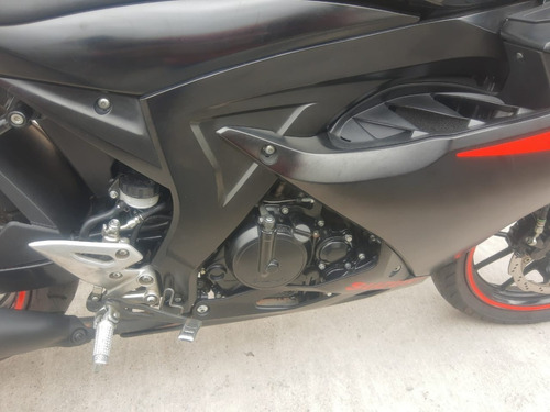 Suzuki Gsx R150 Modelo 2018 En Biker Shop