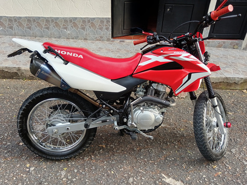 Moto Honda Xr 150.modelo 2024,modificada,