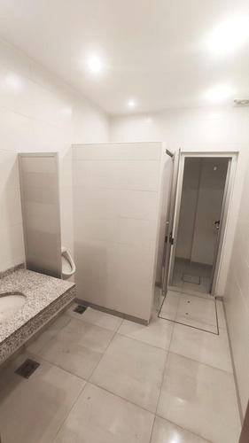 Imagen 7 de 13 de Increible Local Comercial - 358 M2 Cubiertos - Baño D Y C - Financiacion - Fray Luis Beltran