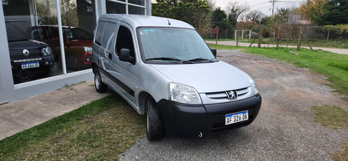 Peugeot Partner Confort 1.6 Nafta 2022 Unica Mano Impecable