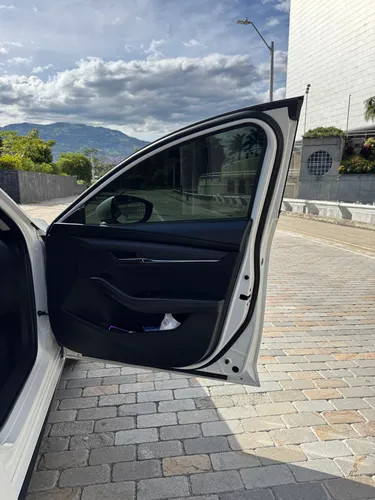 Mazda 3 2.0 Touring