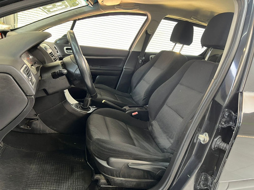 Peugeot 307 1.6 Presence Flex 5p