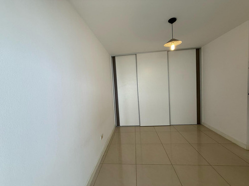Departamento En Venta En Nueva Córdoba, 1 Dormitorio Con Balcón, Apto Credito, Desocupado