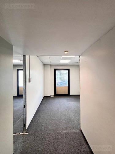 Oficina En Alquiler De 380 M2 En El Centro