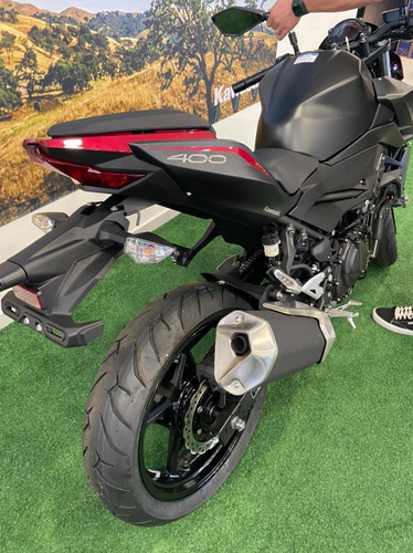 Kawazaki Z400 Vermelha 2021 - Super Oferta