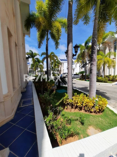 Imagen 14 de 14 de Town House En Margarita