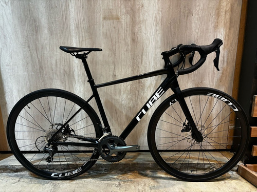 Bicicleta Cube Attain Race 28 Tiagra Disco Ruta Planet Cycle