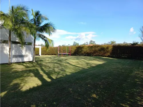 Encantadora Finca En Venta Llanogrande
