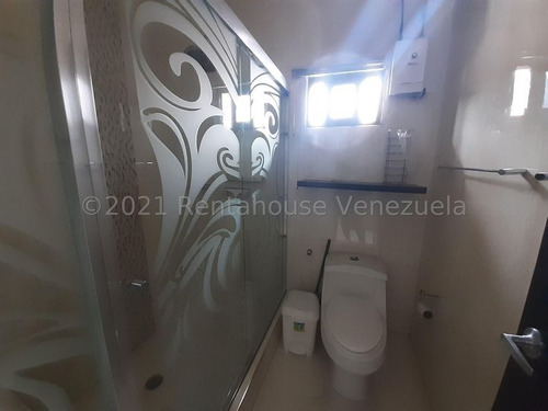 Imagen 24 de 30 de Casa En Venta Terrazas De Los Nisperos Valencia Rent-a-house Mediterranean Plaza 22i11894 Ivan Denis
