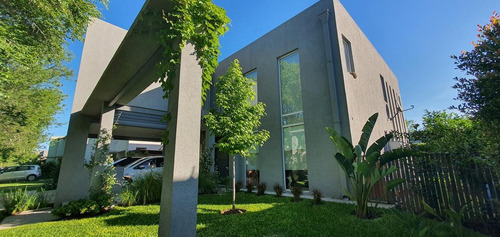 Casa En Venta - La Comarca