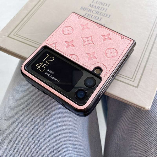 Funda De Piel Gloomy Bear Para Galaxy Z Flip 5 4 3 6 Soft Z Flod 2 3 4 5 6 Find N2 N3 X Flip Xiaomi Mixflip Mix Flip