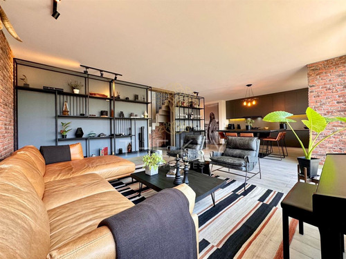 Departamento Duplex En Venta De 3 Dorm. En Vitacura