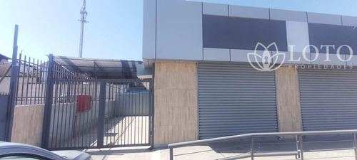 Local Comercial En Concón Con Patio Y Estacionamiento Para C