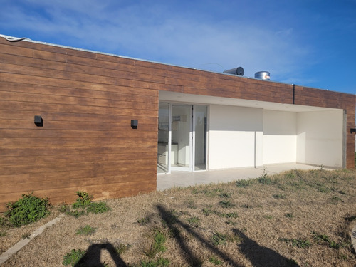 Excelente Casa En Los Tilos A Estrenar. Financiada