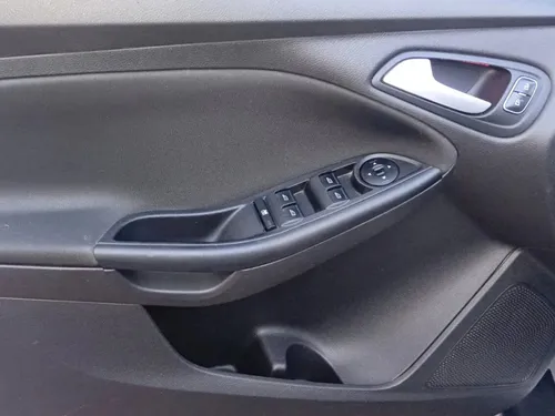 Ford Focus 2.0 Se Mt
