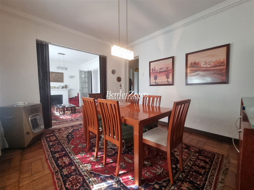 Casa En Venta De 3 Dorm. En Ñuñoa