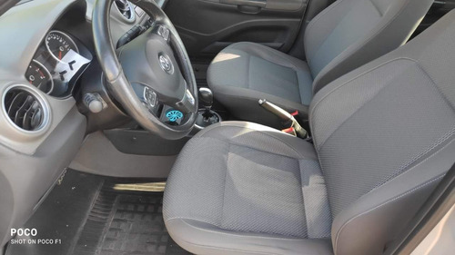 Volkswagen Voyage 2011 1.6 Vht Trend Total Flex I-motion 4p