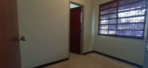 Imagen 8 de 10 de Se Vende Casa 360 Mts El Llanito. Ec