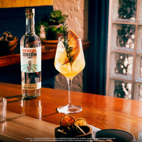 Imagen 3 de 6 de Mezcal Unión Joven 700ml