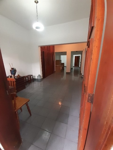 Imagen 4 de 14 de Uso Comercial 5 Hab 4 Ba 1 Pe Urb Guaicaipuro Caracas