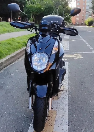 Akt Dynamic R 125