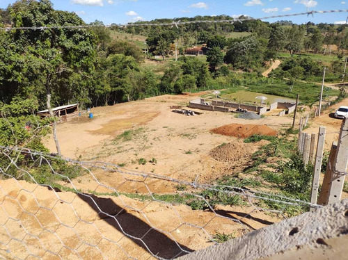 Vende-se Chácara Caconde-sp