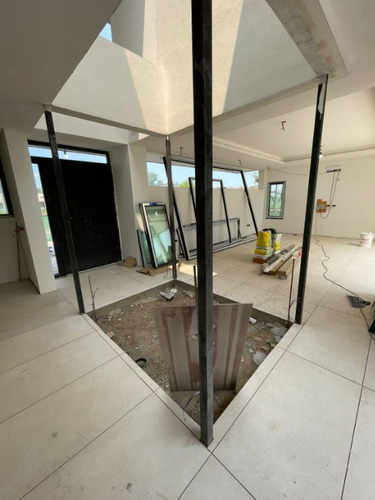 Casa En Venta Con Permuta En Greenville Polo Resort