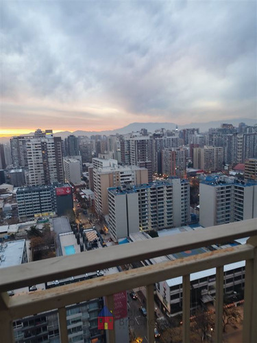 Imagen 16 de 30 de Departamento En Venta En Santiago