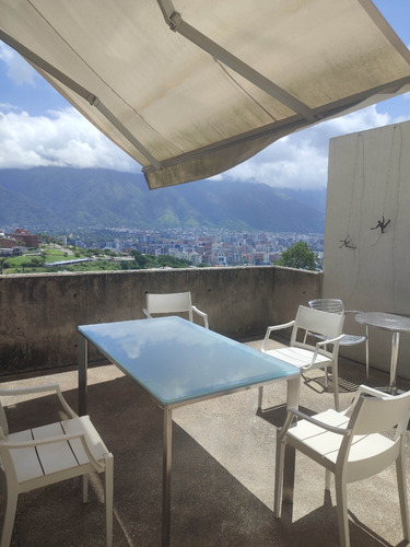 Colinas De Valle Arriba Venta Apartamento 330 M2aproximadamente, Espectacular Vista Al Avila,