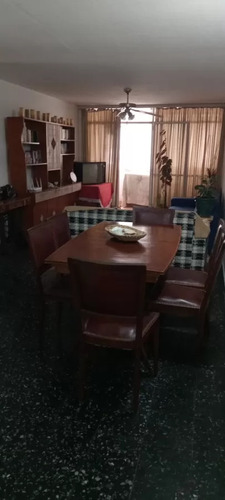 Se Vende Hermoso Apto En La Rambla De Palermo 3 Dormitorios Y Garaje!