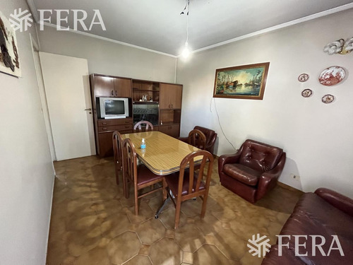 Imagen 3 de 17 de Venta Casa 3 Ambientes Con Jardín, Cochera Y Gran Fondo Libre En Quilmes (29595)