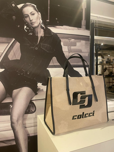 Bolsa Colcci Feminina Shopping Bag Duplo C Cor Palha/preto Correia De Ombro Preto Desenho Do Tecido Liso