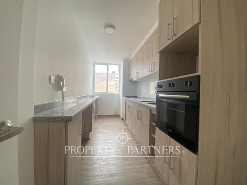 Arriendo Departamento Nuevo 3 Dormitorios Con Vist...